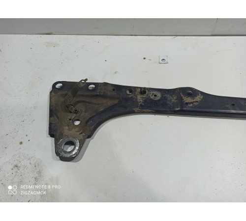 Кронштейн передней балки