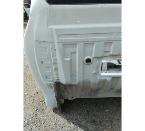 Задняя стенка кузова кабины