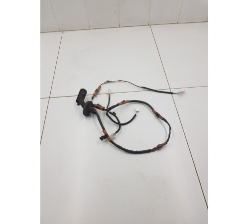 Электропроводка двери задняя левая