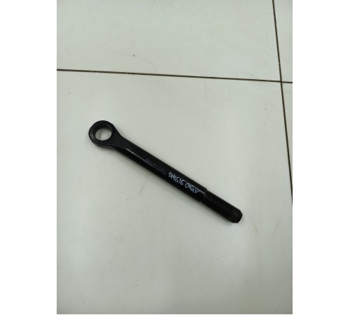 Крюк буксировочный