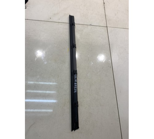 Уплотнитель стекла (задний, правый)