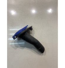 Горловина бачка омывателя