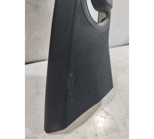 Обшивка центральной стойки(правая верхняя)