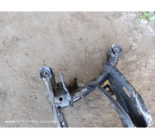 Балка подвески (подрамник) задняя