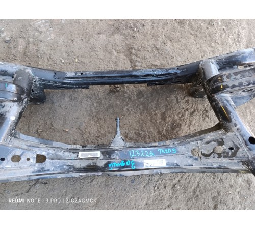 Балка подвески (подрамник) задняя