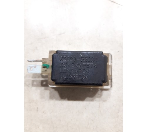 Плафон внутреннего освещения салона