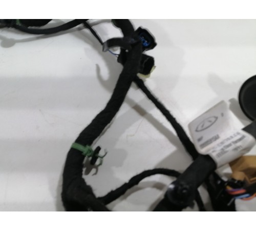 Электропроводка двери передняя левая