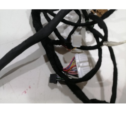 Электропроводка двери передняя левая