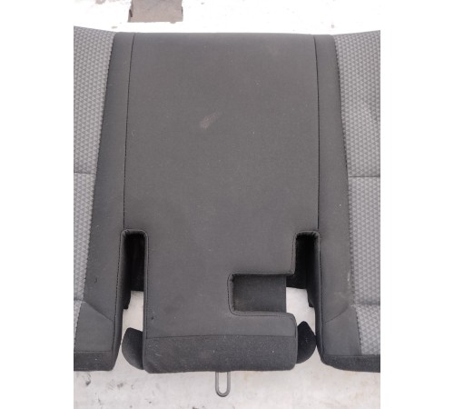 Сиденье нижнее заднего ряда