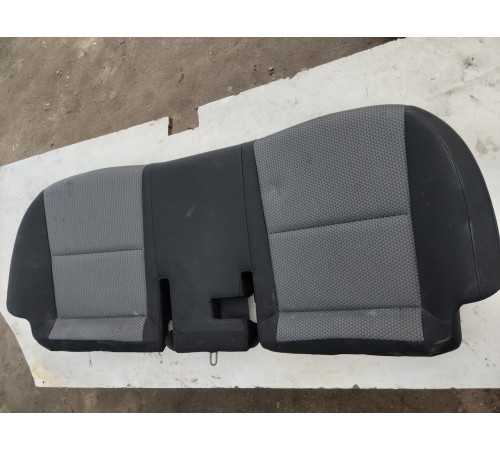 Сиденье нижнее заднего ряда