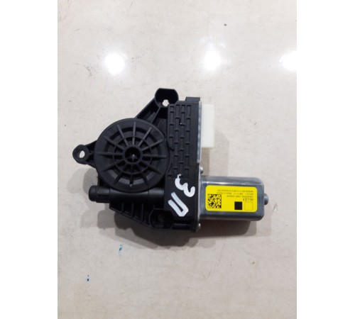 Моторчик стеклоподъемника (задний правый)