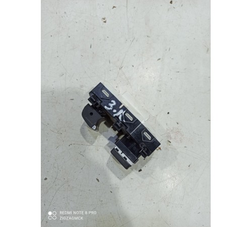 Кнопка стеклоподъемника (задняя левая)