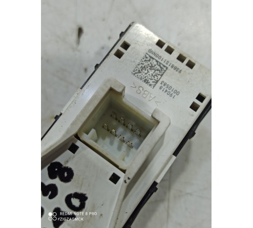 Кнопка стеклоподъемника (задняя левая)