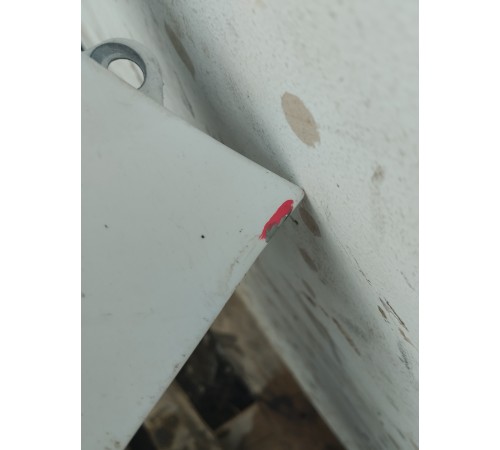 Крыло переднее правое