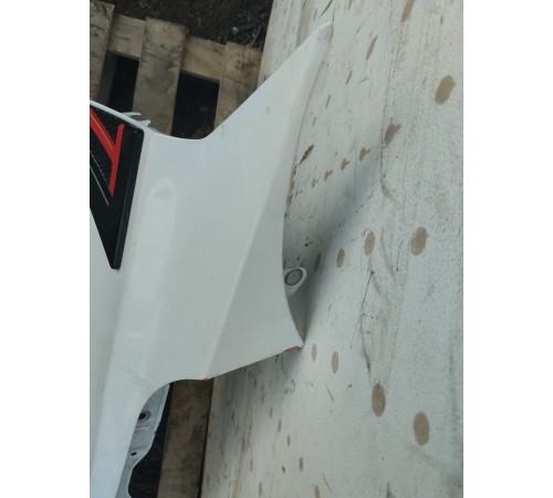 Крыло переднее правое