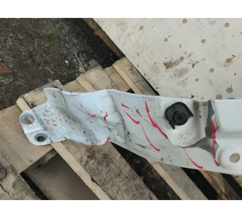 Крыло переднее правое