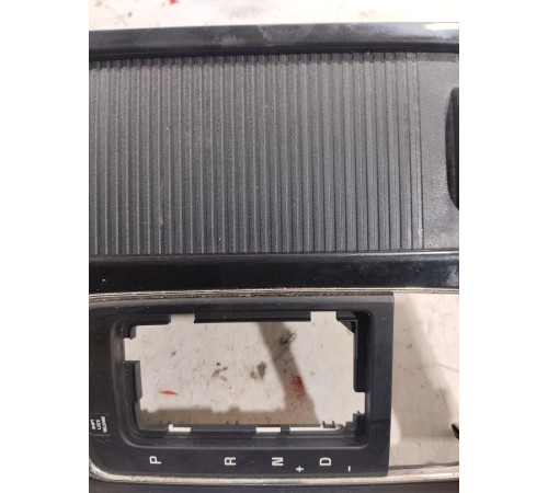 Накладка центральной консоли селектора АКПП