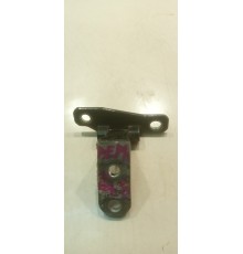 Петля двери (передняя, правая, верхняя)