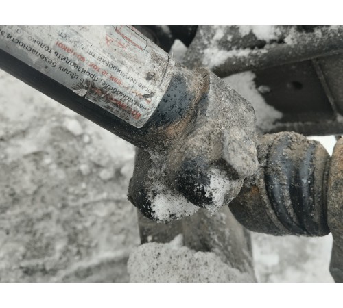 Рычаг подвески передний левый