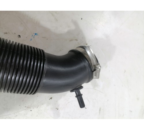 Патрубок воздушного фильтра