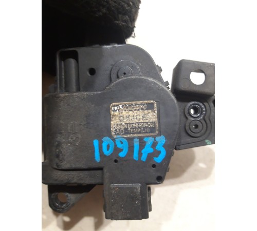 Моторчик привода заслонок отопителя