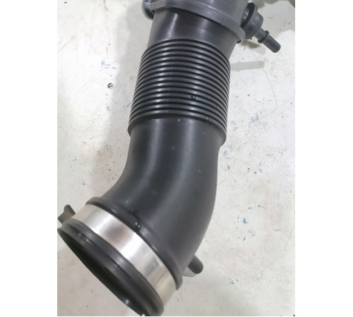 Патрубок воздушного фильтра