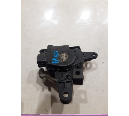 Моторчик привода заслонок отопителя