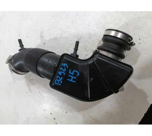 Патрубок воздушного фильтра