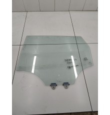 Стекло двери задний левый