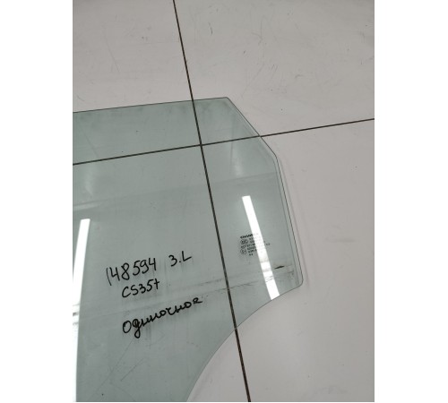 Стекло двери задний левый