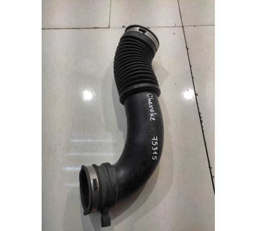 Патрубок воздушного фильтра