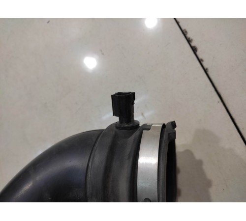 Патрубок воздушного фильтра