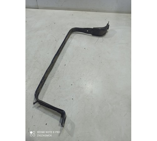 Крепление топливного бака правое