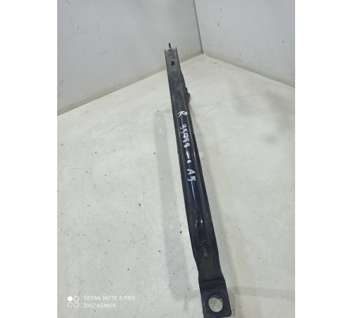 Крепление топливного бака правое