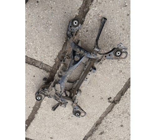 Балка подвески (подрамник) задняя