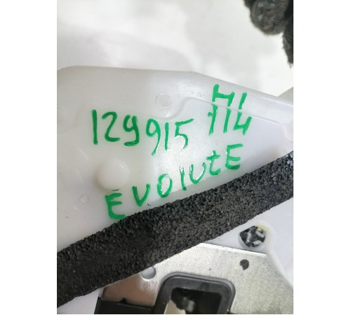 Замок двери передний левый