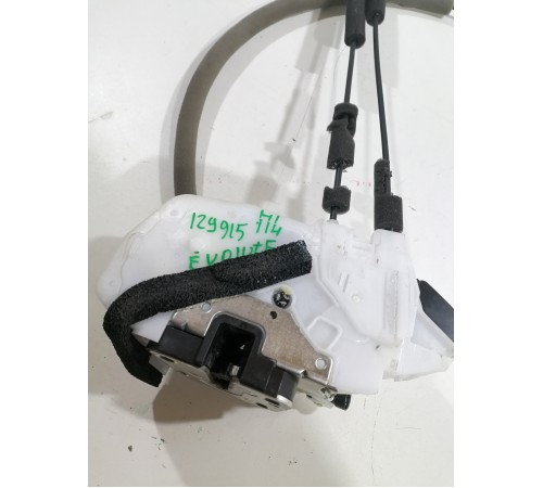 Замок двери передний левый