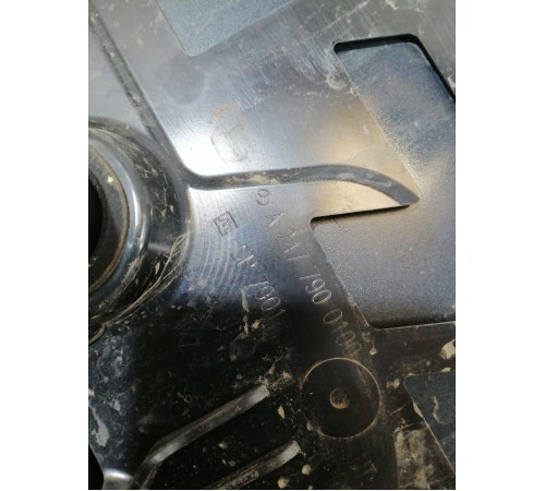 Спойлер крышки багажника