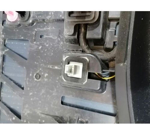 Спойлер крышки багажника