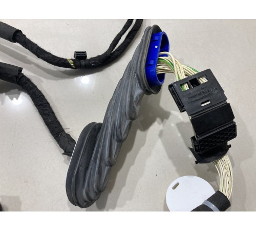 Электропроводка крышки багажника