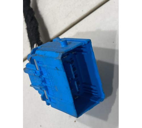 Электропроводка крышки багажника