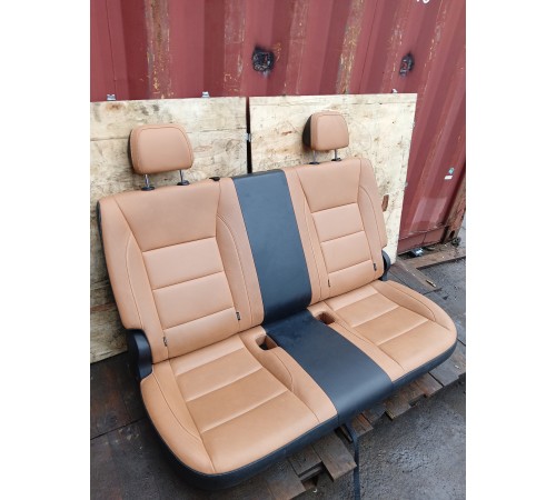 Задний ряд сидений