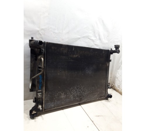 Радиатор охлаждения двигателя