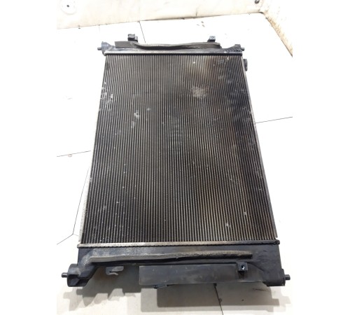 Радиатор охлаждения двигателя
