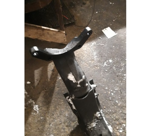 Кронштейн поперечины рамы