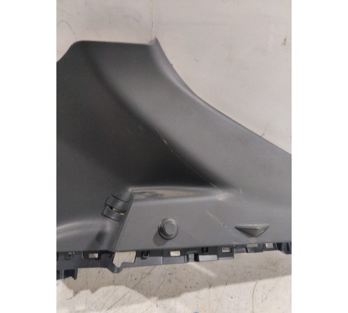 Обшивка стойки задняя правая