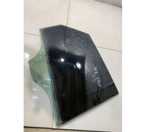 Стекло двери (заднее, правое)