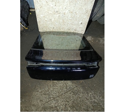 Крышка багажника в сборе со стеклом