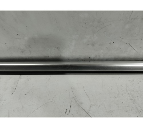 Уплотнитель стекла (передний левый наружный)