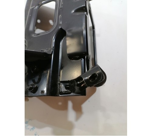 Площадка под АКБ аккумулятор